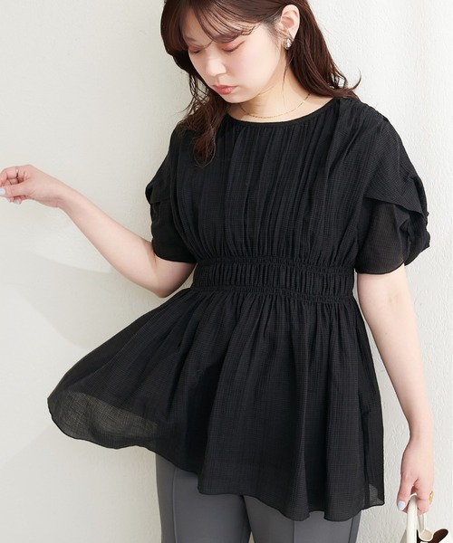 natural couture(ナチュラルクチュール)の「〈osono〉ねじり袖ペプラムチュニック(シャツ/ブラウス・レディース・その他2/その他1/ミント/ブラック/ピンク/オフホワイト/その他4/その他3・FREE)」の3枚目の写真