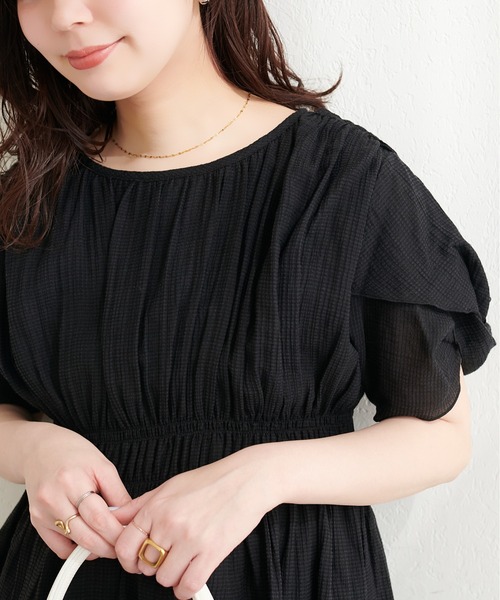 natural couture(ナチュラルクチュール)の「〈osono〉ねじり袖ペプラムチュニック(シャツ/ブラウス・レディース・その他2/その他1/ミント/ブラック/ピンク/オフホワイト/その他4/その他3・FREE)」の14枚目の写真