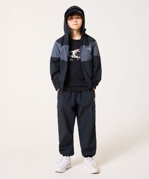 OAKLEY(オークリー)の「オークリー YTR WIND BLOCK JKT 11.0(ナイロンジャケット・キッズ・ブラック/グリーン・130cm/140cm/150cm/160cm)」の7枚目の写真