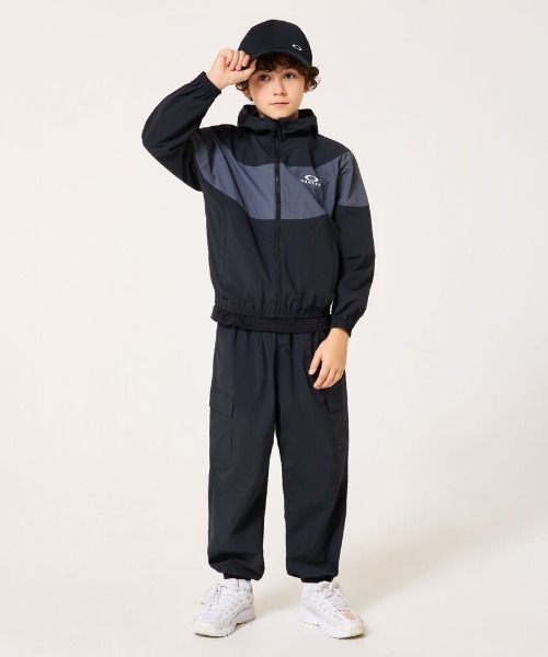 OAKLEY(オークリー)の「オークリー YTR WIND BLOCK JKT 11.0(ナイロンジャケット・キッズ・ブラック/グリーン・130cm/140cm/150cm/160cm)」の8枚目の写真