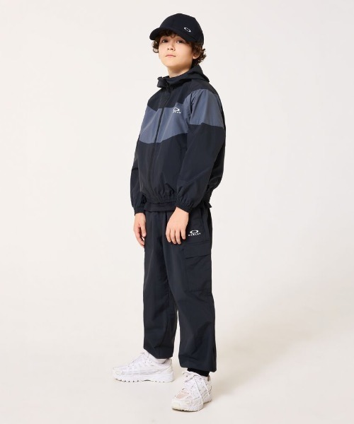 OAKLEY(オークリー)の「オークリー YTR WIND BLOCK JKT 11.0(ナイロンジャケット・キッズ・ブラック/グリーン・130cm/140cm/150cm/160cm)」の9枚目の写真