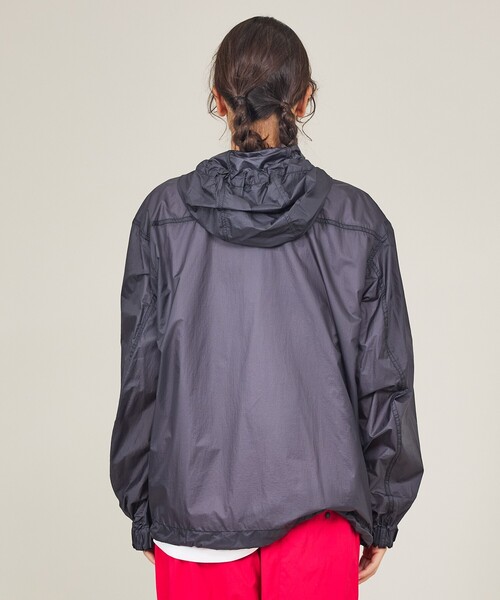 NANGA（ナンガ）の「【NANGA / ナンガ】N2610-1A005D / 26SS 軽量シアージャケット / パッカブル / 日焼け対策 / ユニセックス（ブルゾン・メンズ・ブラック/グレー・M/L）」の19枚目の写真