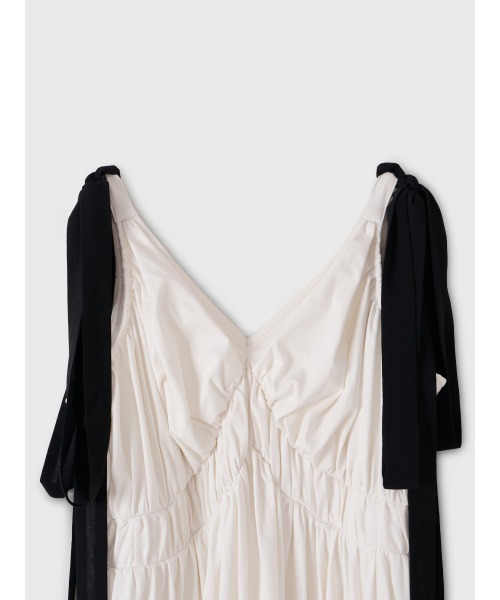 EIMY ISTOIRE(エイミーイストワール)の「RIBBON SHOULDER CUT DRESS(ワンピース・レディース・ホワイト/ライトピンク/ブラック・34/36)」の8枚目の写真