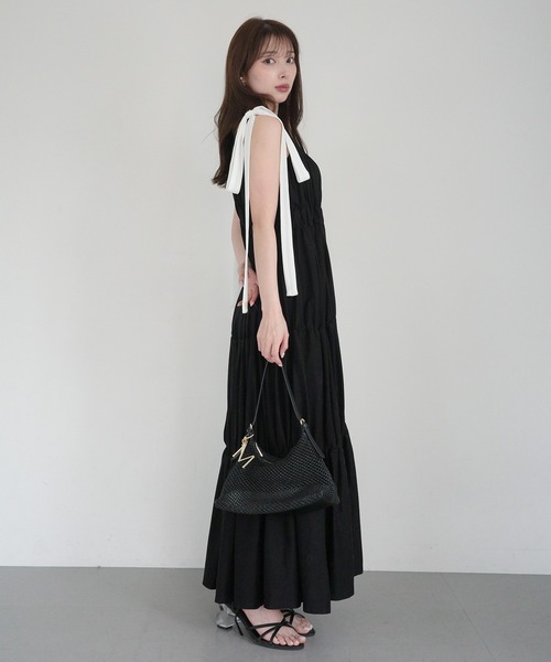 EIMY ISTOIRE（エイミーイストワール）の「RIBBON SHOULDER CUT DRESS
