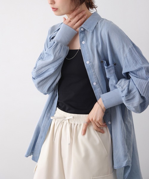 Bou Jeloud（ブージュルード）の「袖リブシアーデニムシャツ（シャツ/ブラウス・レディース・インディゴブルー/サックスブルー・38）」の6枚目の写真