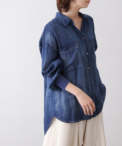 Bou Jeloud（ブージュルード）の「袖リブシアーデニムシャツ（シャツ/ブラウス・レディース・インディゴブルー/サックスブルー・38）」の21枚目の写真