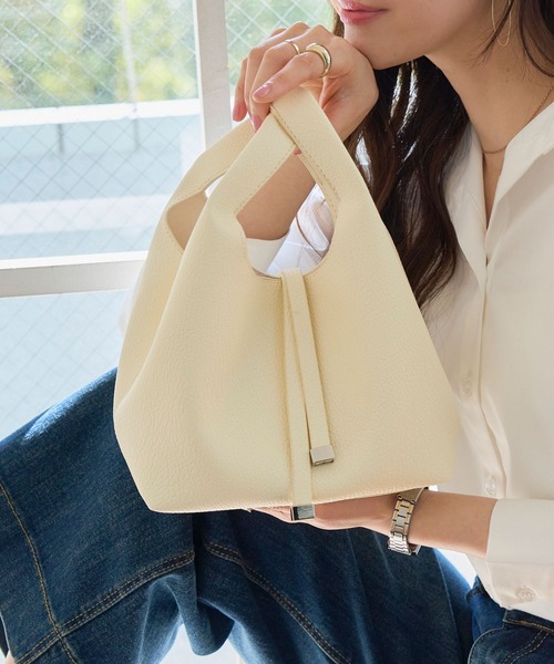 KOBE LETTUCE(コウベレタス)の「2way ハンドバッグ(ハンドバッグ・レディース・イエロー/モカ/ホワイト/ブラック・F)」の5枚目の写真