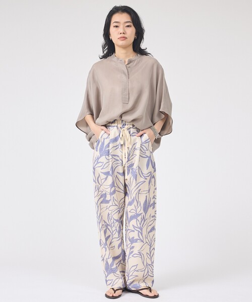 Rouge vif Anna（ルージュヴィフアンナ）の「リーフプリントルーズテーパードパンツ/ウエストゴム/ポケット付き/夏服（その他パンツ・レディース・ブラウン系その他/ベージュ系その他・36/38）」の17枚目の写真