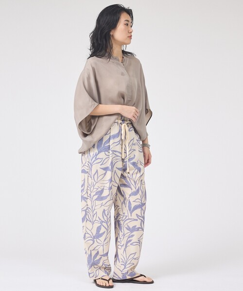 Rouge vif Anna（ルージュヴィフアンナ）の「リーフプリントルーズテーパードパンツ/ウエストゴム/ポケット付き/夏服（その他パンツ・レディース・ブラウン系その他/ベージュ系その他・36/38）」の16枚目の写真