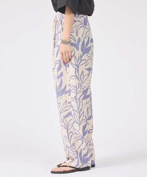 Rouge vif Anna（ルージュヴィフアンナ）の「リーフプリントルーズテーパードパンツ/ウエストゴム/ポケット付き/夏服（その他パンツ・レディース・ブラウン系その他/ベージュ系その他・36/38）」の14枚目の写真