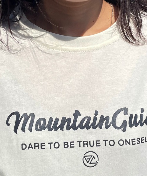 CRB(シーアールビー)の「袖配色ロゴビッグTシャツ(Tシャツ/カットソー・レディース・ベージュ/オフホワイト/ブラック・F)」の10枚目の写真