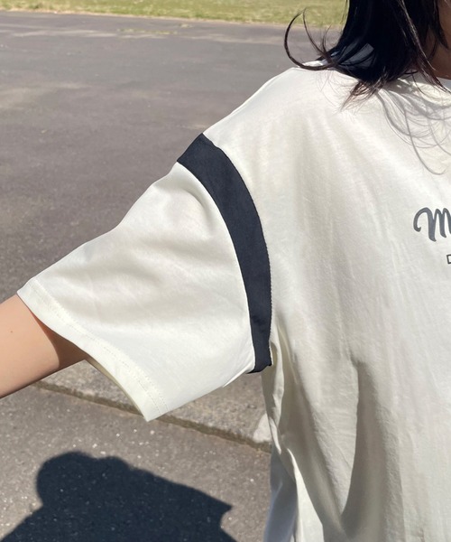 CRB(シーアールビー)の「袖配色ロゴビッグTシャツ(Tシャツ/カットソー・レディース・ベージュ/オフホワイト/ブラック・F)」の11枚目の写真
