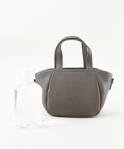 styiro(スタイロ)の「本革2WAYミニバッグ 牛革トートショルダー 軽量デザイン(ショルダーバッグ・レディース・ホワイト/キャメル/グレー/ブラック・FREE)」の6枚目の写真