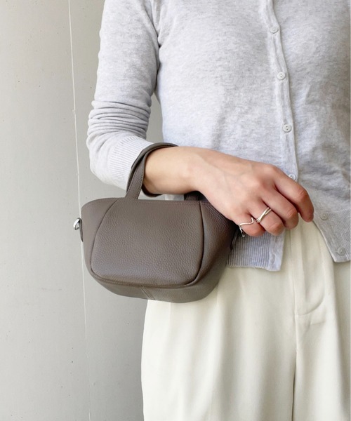 styiro(スタイロ)の「本革2WAYミニバッグ 牛革トートショルダー 軽量デザイン(ショルダーバッグ・レディース・ホワイト/キャメル/グレー/ブラック・FREE)」の21枚目の写真