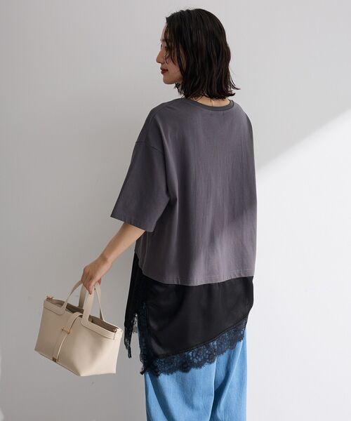 Green Parks(グリーンパークス)の「レースドッキングTシャツ(Tシャツ/カットソー・レディース・ブラック/チャコールグレー/オフホワイト・FREE)」の14枚目の写真