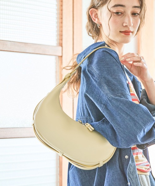 GEORGE'S(ジョージズ)の「ハーフムーンBAG(ショルダーバッグ・レディース・イエロー/ベージュ/ブラック・FREE)」の9枚目の写真