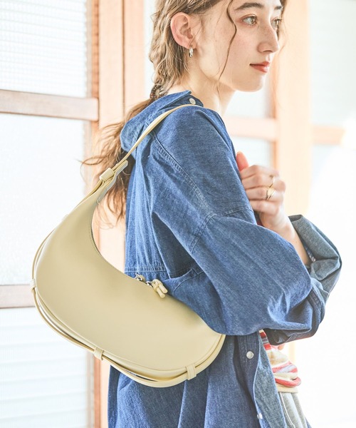 GEORGE'S(ジョージズ)の「ハーフムーンBAG(ショルダーバッグ・レディース・イエロー/ベージュ/ブラック・FREE)」の10枚目の写真