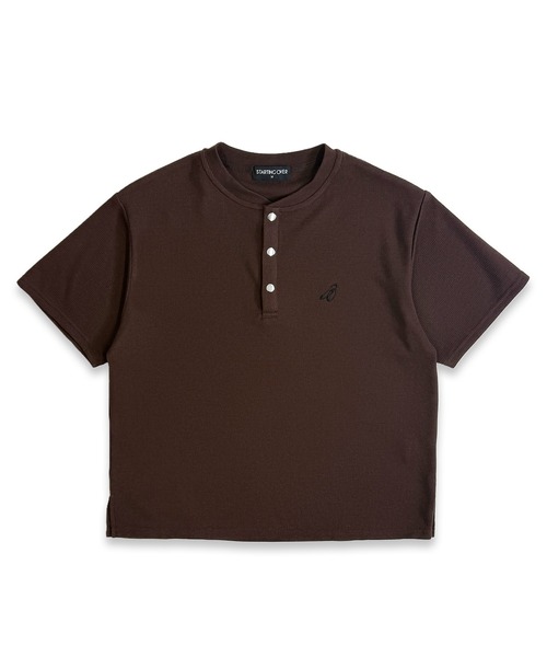 Starting Over(スターティングオーバー)の「短丈スナップヘンリーワッフル半袖Tシャツ / ショートレングス サーマル ヘンリーネック Tシャツ【ユニセックス】新色追加(Tシャツ/カットソー・メンズ・オフホワイト/カーキ/チャコールグレー/ブラック/ブラウン/グレー・M/L/S)」の5枚目の写真