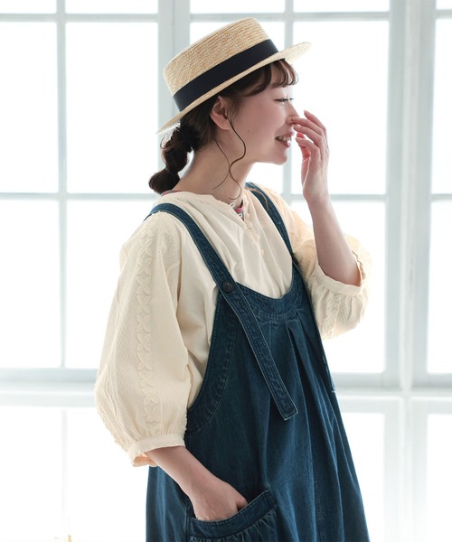 soulberry(ソウルベリー)の「クチナシの刺繍ブラウス(シャツ/ブラウス・レディース・キナリ・5L/4L/3L/LL/L/M)」の2枚目の写真