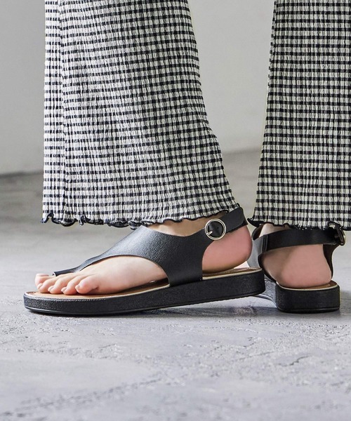 Fashion Letter(ファッションレター)の「日本製 ストラップ付きトングサンダル 痛くないサンダル(サンダル・レディース・ダークブラウン/ブラック/ゴールド/ブロンズ・LL/L/M/S)」の16枚目の写真