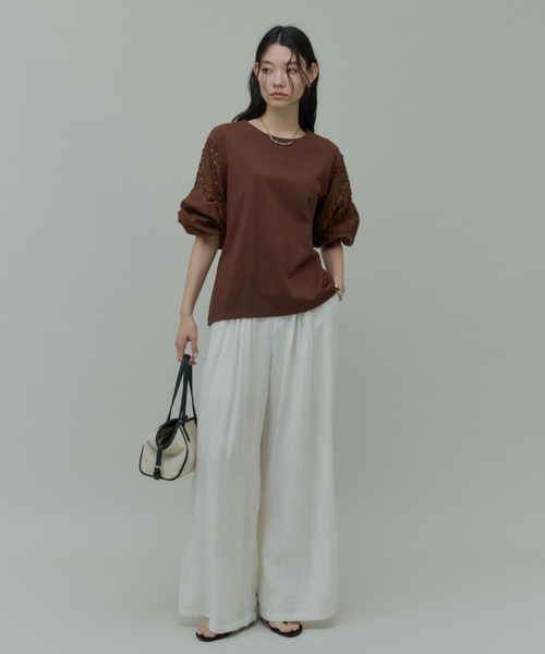 Plumel（プルメル）の「Volume Lace Sleeve Cut Tops  / ボリュームレーススリーブカットトップス（Tシャツ/カットソー・レディース・ブラウン/ブラック/オフホワイト・MEDIUM）」の11枚目の写真