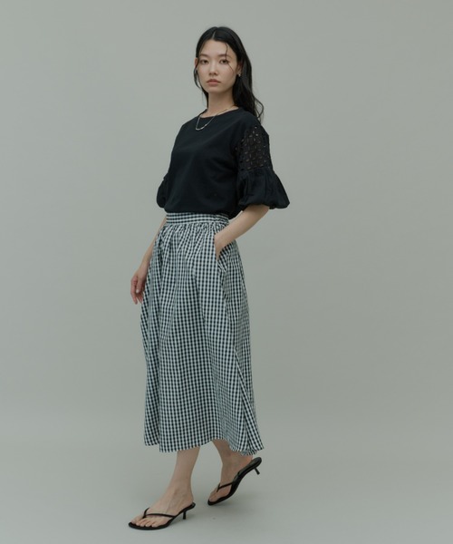 Plumel（プルメル）の「Volume Lace Sleeve Cut Tops  / ボリュームレーススリーブカットトップス（Tシャツ/カットソー・レディース・ブラウン/ブラック/オフホワイト・MEDIUM）」の22枚目の写真