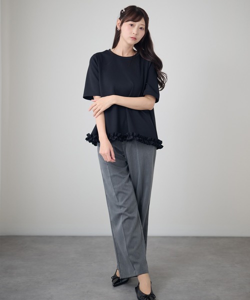 DAYRA(デイラ)の「クルーネック 半袖 裾フリル Aライン プルオーバー(Tシャツ/カットソー・レディース・ブラック/ホワイト/ダークグレー/ネイビー・FREE/S)」の5枚目の写真