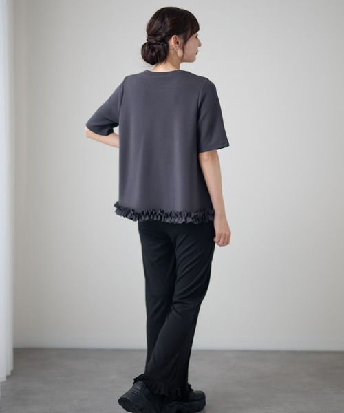 DAYRA(デイラ)の「クルーネック 半袖 裾フリル Aライン プルオーバー(Tシャツ/カットソー・レディース・ブラック/ホワイト/ダークグレー/ネイビー・FREE/S)」の15枚目の写真