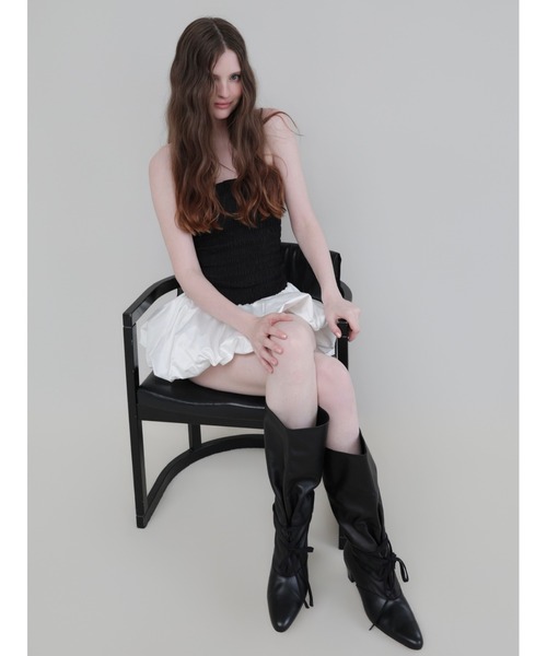 AMOMMA(アモマ)の「CLOUD SHIRRING MINI DRESS(ワンピース・レディース・ホワイト×ブラウン/ホワイト×ブラック・FREE)」の11枚目の写真