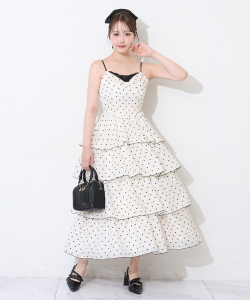 one after another NICE CLAUP(ワンアフターアナザーナイスクラップ)の「リボンティアードロングワンピース(ワンピース・レディース・ブラック/アイボリー・FREE)」の3枚目の写真