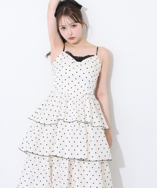 one after another NICE CLAUP(ワンアフターアナザーナイスクラップ)の「リボンティアードロングワンピース(ワンピース・レディース・ブラック/アイボリー・FREE)」の5枚目の写真