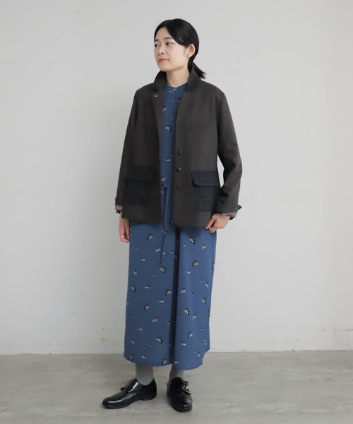 Blanc Bleu Minuit(ブランブルーミニュイ)の「フレンチカンカンプリント スタンドネックワンピース(ワンピース・レディース・ブルーグレー・FREE)」の9枚目の写真