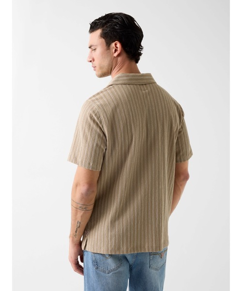 Guess(ゲス)の「RESORT Textured Shirt シャツ 半袖(シャツ/ブラウス・メンズ・ベージュ・X-LARGE/LARGE/MEDIUM/SMALL/XX-LARGE)」の8枚目の写真