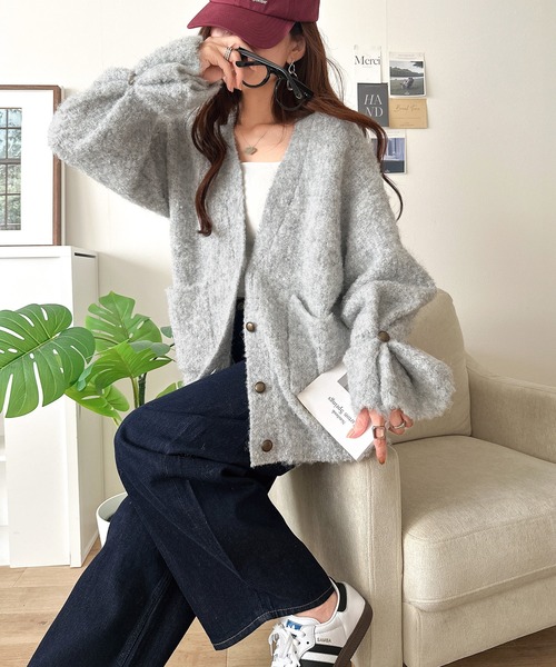 classicalelf(クラシカルエルフ)の「袖まで可愛い、ゆるっと愛されシルエット。キャンディスリーブ袖ボタンブークレーカーディガン(カーディガン/ボレロ・レディース・モカ/アイボリー/チャコール/ライトグレー・X-LARGE/SMALL/MEDIUM/LARGE)」の22枚目の写真
