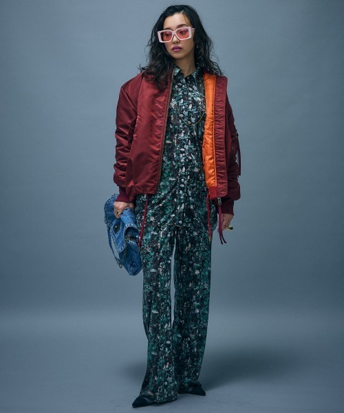 GEVS.(ジェイヴィス)の「パフィーMA1ブルゾン<大きいサイズ有>GEVS.(MA-1・レディース・カーキ/ワイン・M/L/LL/3L/4L/5L)」の22枚目の写真