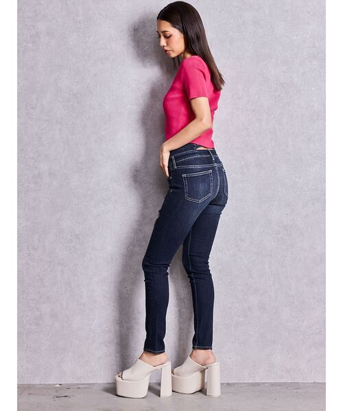 GYDA(ジェイダ)の「symmetry GYDAプレートハーフスリーブニットTOPS(Tシャツ/カットソー・レディース・その他1/ブラック/ピンク/オフホワイト・FREE)」の19枚目の写真