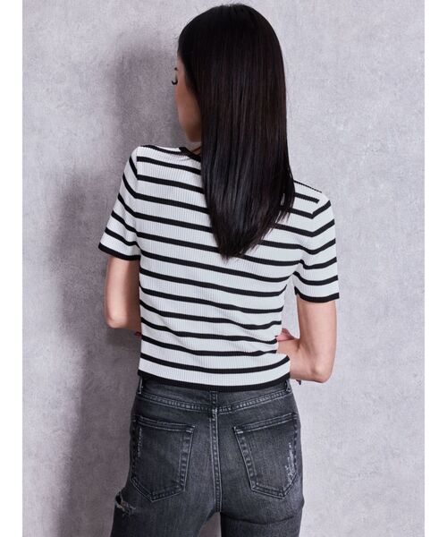 GYDA(ジェイダ)の「symmetry GYDAプレートハーフスリーブニットTOPS(Tシャツ/カットソー・レディース・その他1/ブラック/ピンク/オフホワイト・FREE)」の22枚目の写真