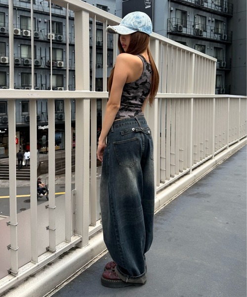mindseeker girls（マインドシーカーガールズ）の「Waist Buckle Barrel Leg Denim / ウエストバックルバレルレッグデニム（デニムパンツ・レディース・ブラック/インディゴブルー・S/M）」の6枚目の写真