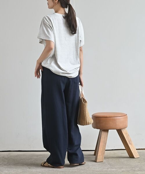 rps(アールピーエス)の「フラワー刺繍&プリントBIGT(Tシャツ/カットソー・レディース・オートミール/ブラック/オフホワイト・フリー)」の16枚目の写真