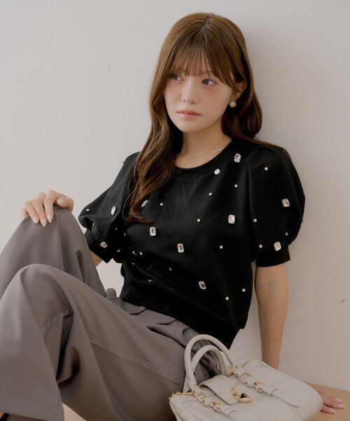Chico(チコ)の「【SALON by Chico】パフ袖ランダムビジュースウェット(Tシャツ/カットソー・レディース・ホワイト/グレー/ブラック・FREE)」の19枚目の写真