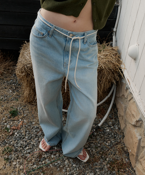 108POUND(108パウンド)の「Classic Wide Jean_Light blue(デニムパンツ・レディース・その他・SMALL/MEDIUM/LARGE)」の4枚目の写真