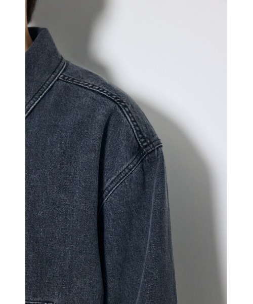 AZUL by moussy(アズールバイマウジー)の「【セットアップ対応】カラーデニムジャケット 秋服 羽織り 長袖(デニムジャケット・メンズ・ライトブラック/ブラウン・LARGE/MEDIUM)」の22枚目の写真