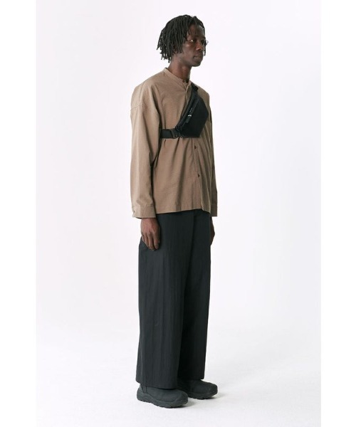 Cote&Ciel(コートエシエル)の「【cote&ciel/コートエシエル】 Isarau XS Sleek Black / ショルダーバッグ(ボディバッグ/ウエストポーチ・メンズ・ブラック・FREE)」の1枚目の写真