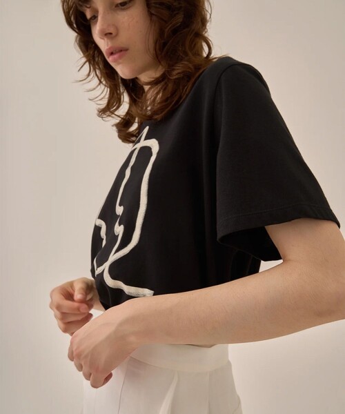 AKIRANAKA（アキラナカ）の「【AKIRANAKA/アキラナカ】Line portrait T-shirt BK（Tシャツ/カットソー・レディース・ブラック/ホワイト・FREE）」の15枚目の写真