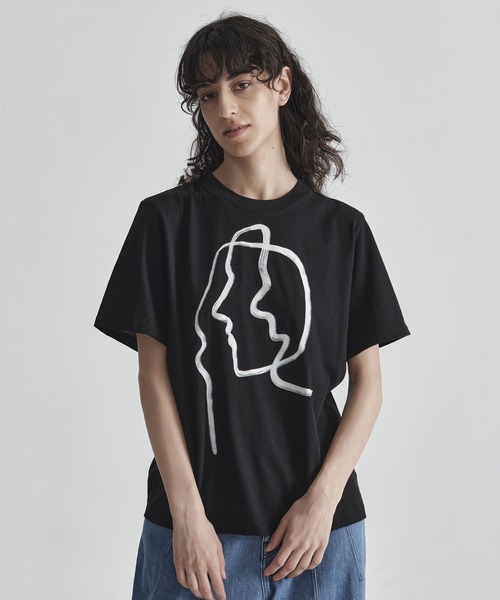 AKIRANAKA（アキラナカ）の「【AKIRANAKA/アキラナカ】Line portrait T-shirt BK（Tシャツ/カットソー・レディース・ブラック/ホワイト・FREE）」の2枚目の写真