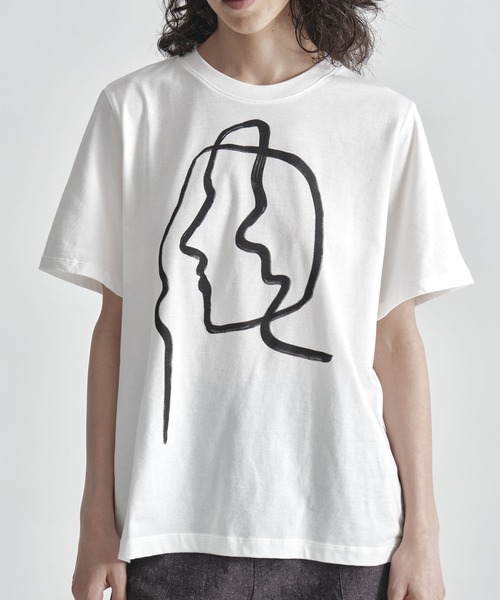 AKIRANAKA（アキラナカ）の「【AKIRANAKA/アキラナカ】Line portrait T-shirt BK（Tシャツ/カットソー・レディース・ブラック/ホワイト・FREE）」の6枚目の写真