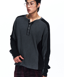 RSSC（アールエスエスシー）の「CUTLINE WAFFLE HENLEY LONG SLEEVE - CHARCOAL（Tシャツ/カットソー）」