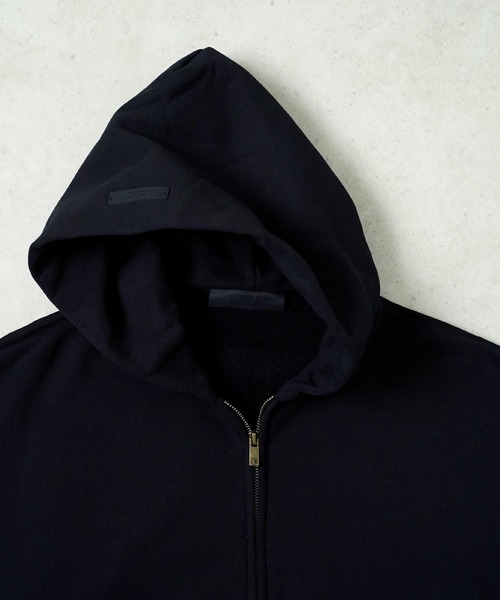 FOG ESSENTIALS(エフオージーエッセンシャルズ)の「"08"≪FOG ESSENTIALS≫裏起毛 スウェット 刺繍 バックロゴ ジップパーカー(パーカー・メンズ・ブラック・L/M/XL)」の10枚目の写真