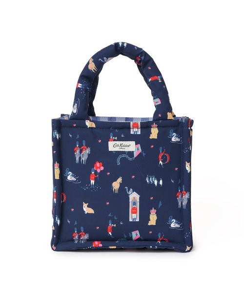 Cath Kidston(キャスキッドソン)の「スモールパフバッグ(トートバッグ・レディース・アイボリー/ネイビー/サックスブルー・FREE)」の9枚目の写真