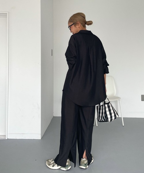 CHERI since1985(シェリ)の「裾スリットタックワイドパンツ(スラックス・レディース・ブラック/イエロー/アイボリー・M)」の1枚目の写真